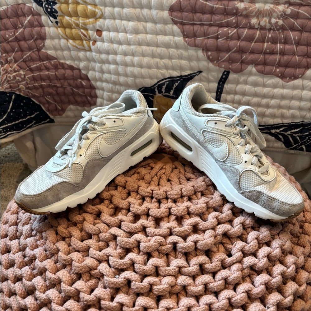 Women’s Nike Air White Sneakers 6 - Picture 3 of 5